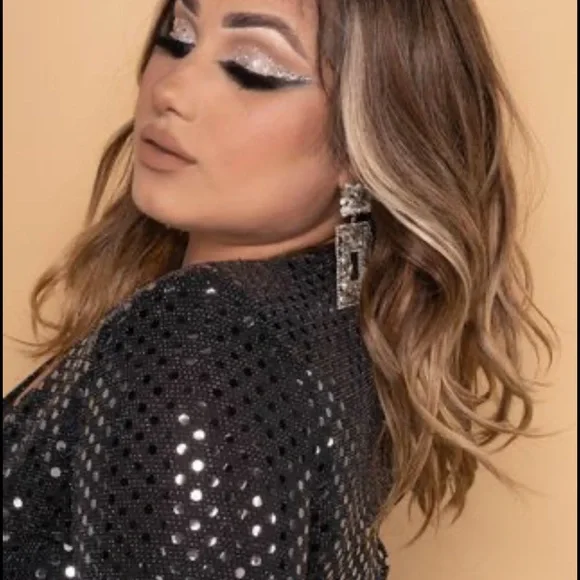 Mckaela wig - Picture 2 of 3